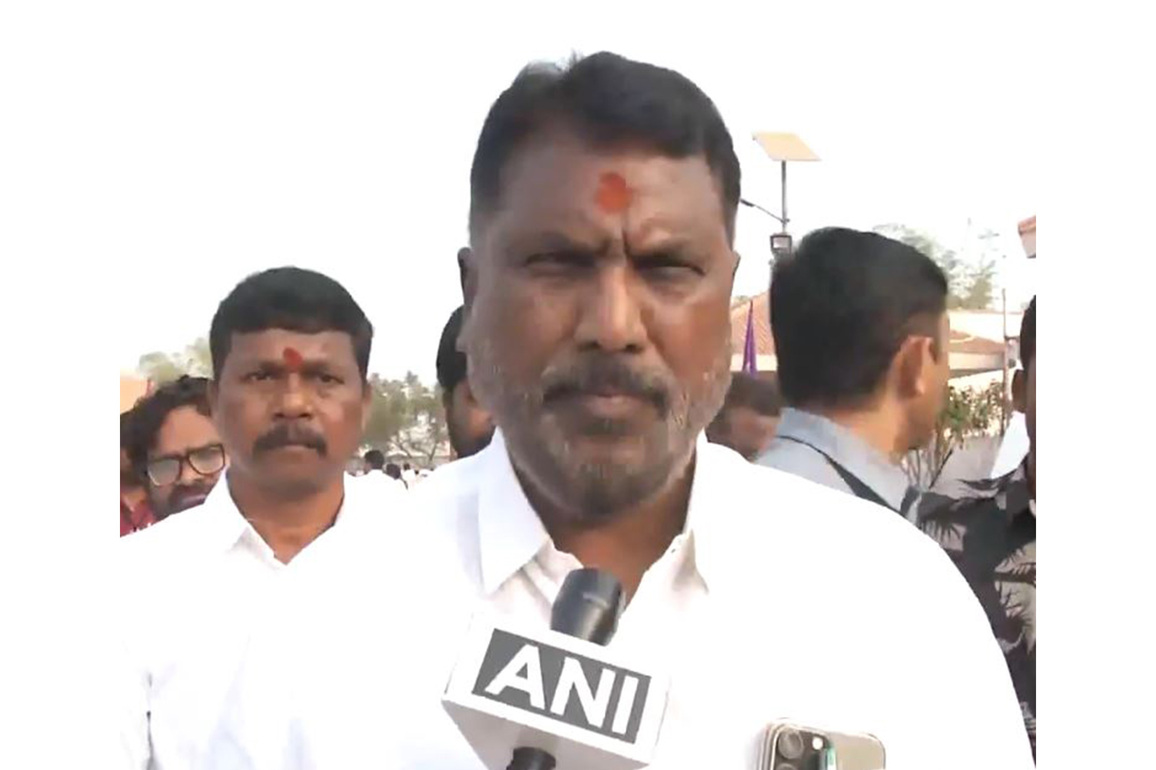 Telangana Ministers hail Cabinet meeting held in Madaram