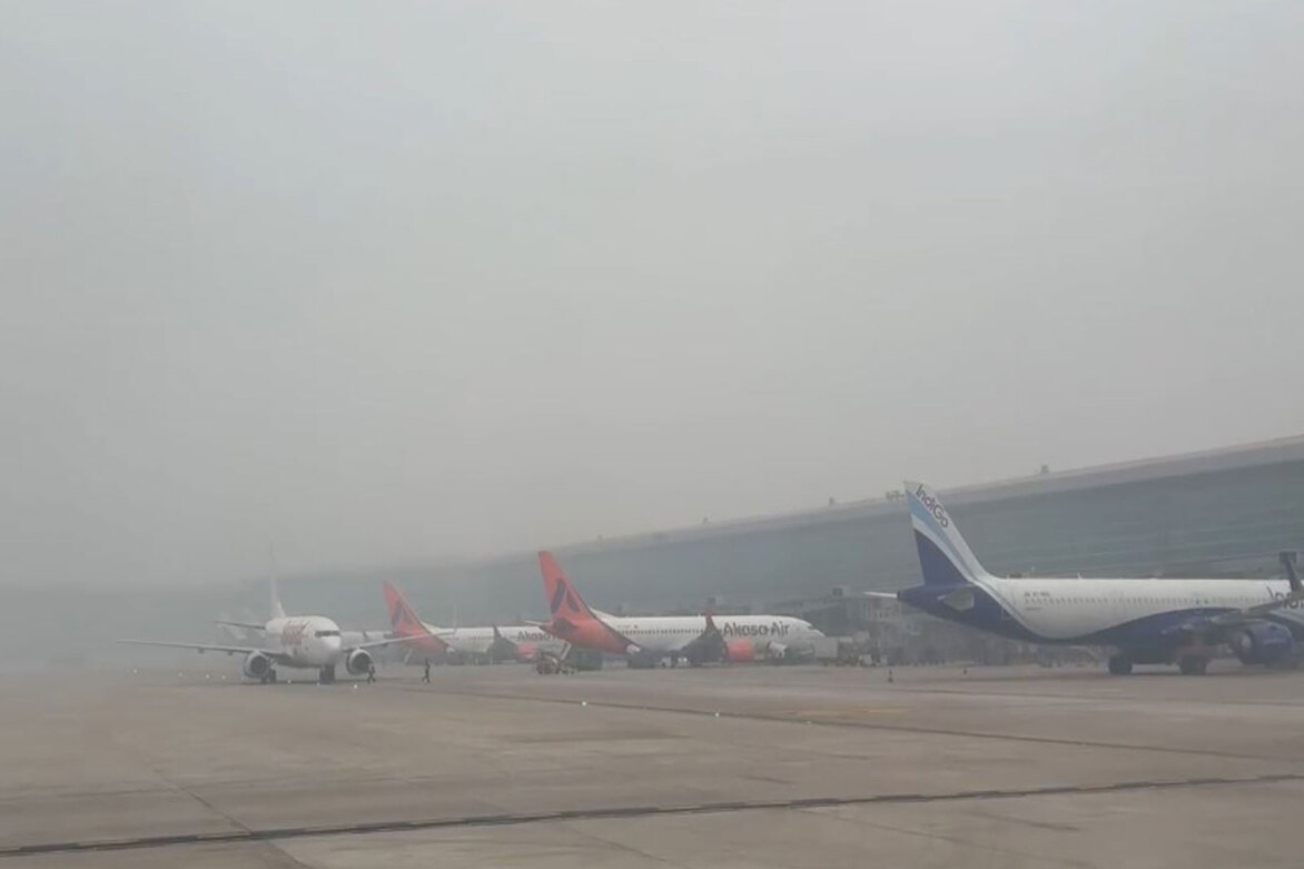 78 arrivals, 70 departures flights cancelled at Delhi airport due to dense fog