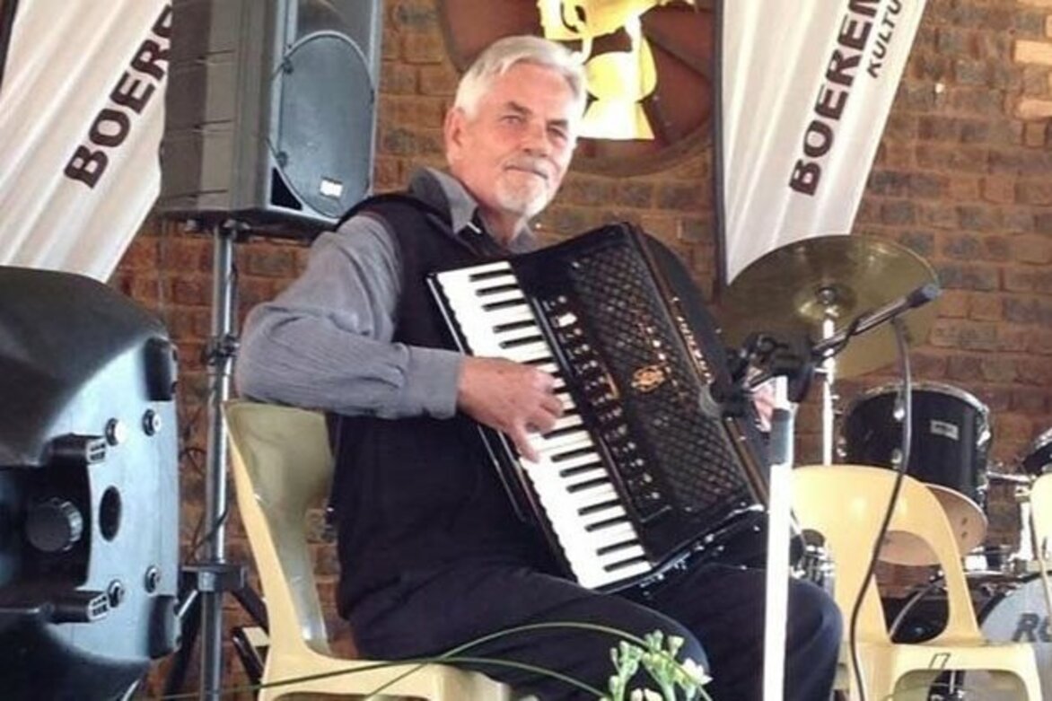 Veteran actor Lieb Bester (72) dies