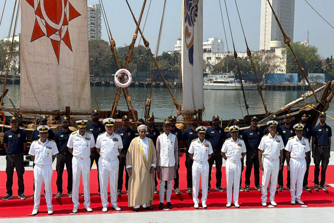 INSV Kaundinya flagged into Mumbai after maiden Oman voyage