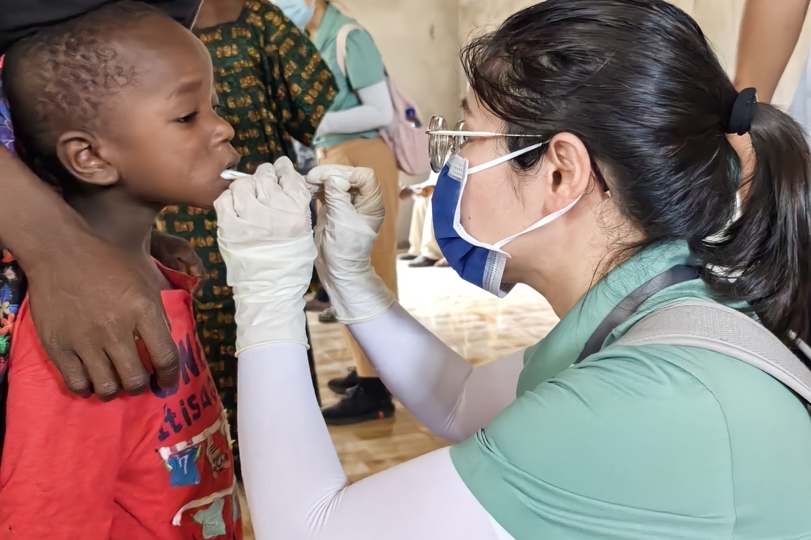 SIERRA LEONE-NORTH WEST PROVINCE-CHINESE MEDICAL TEAM-FREE CLINIC