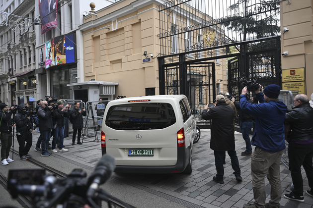 PhotoFlash | U.S., Russia hold fresh talks in Istanbul on restoring diplomatic missions