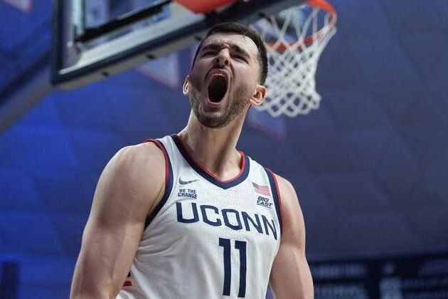 No. 2 seed UConn opens vs. Furman in 'heck of a region'