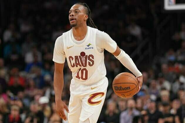 Cavs return home to face slumping Spurs