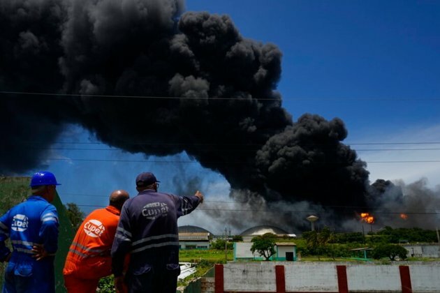 17 Missing, Dozens Hurt as Fire Rages in Cuban Oil Tank Farm