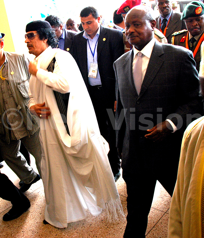 ld ampala ational mosque  pening resident useveni   uammar addafi arrive 200308 