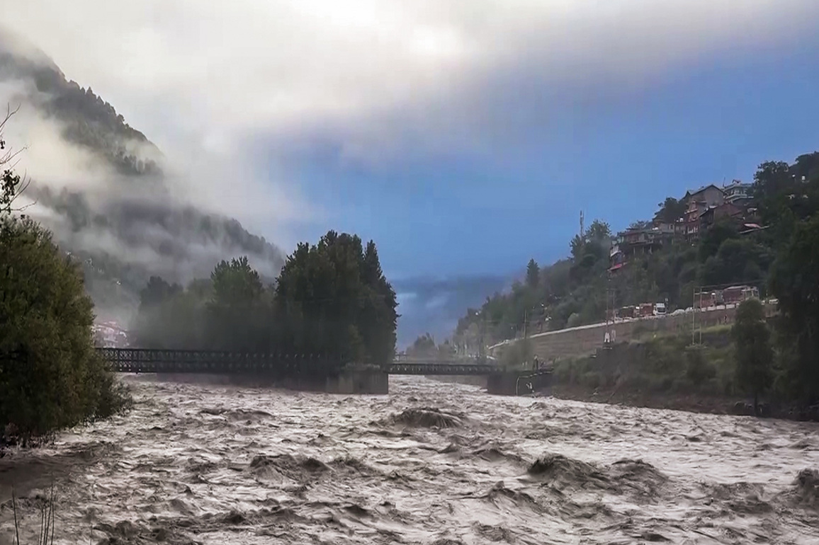 Himachal monsoon death toll rises to 404; loss to public property crosses Rs 4,400 crore: SDMA