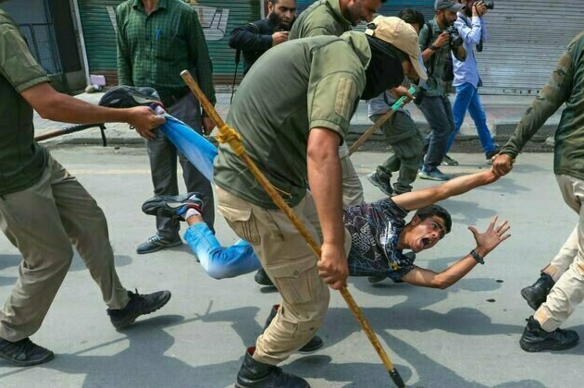 'Everyone lives in fear': trapped between two warring nuclear giants, the people of Kashmir continue to suffer