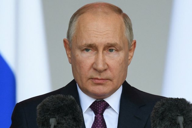 Putin briefed on military options in Ukraine Moscow
