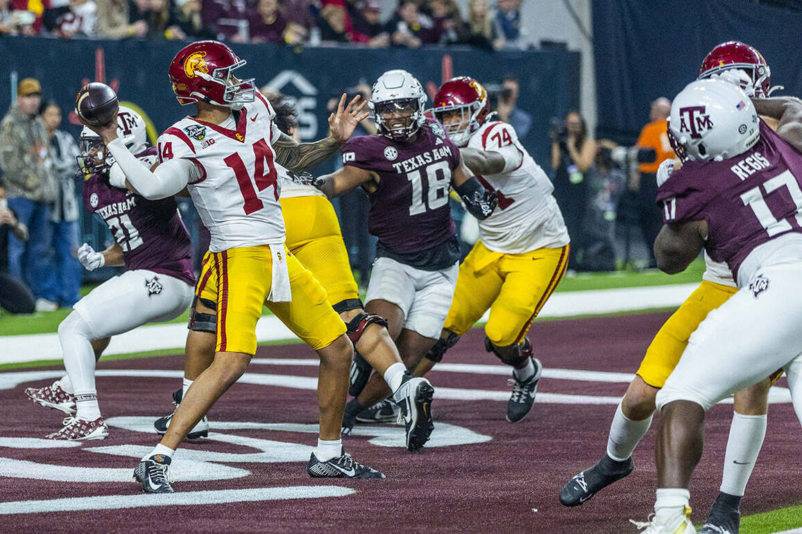 Las Vegas Bowl to be played on New Years Eve, televised by ESPN - Las Vegas Bowl