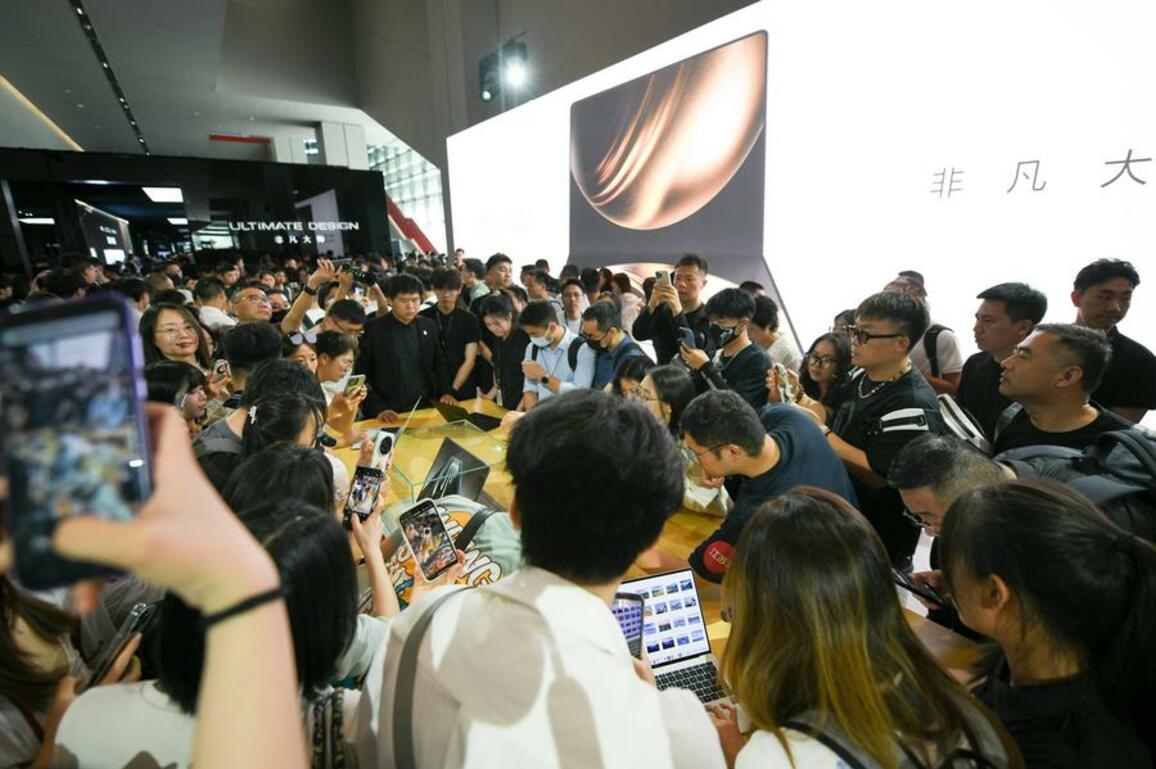 HarmonyOS attracts over 8 mln developers in China's homegrown OS push