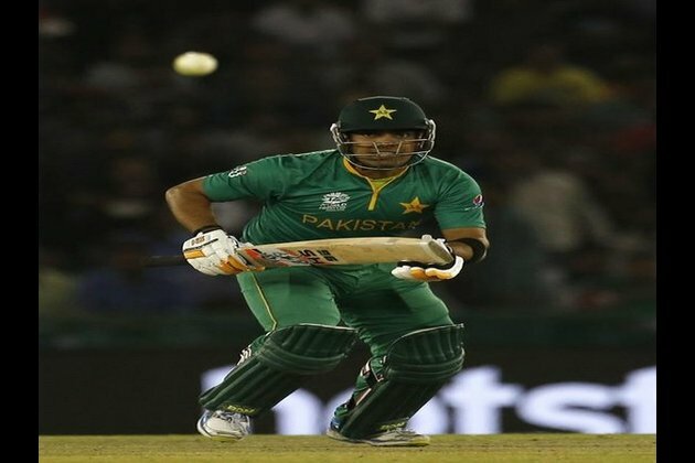 Pakistan's Umar Akmal creates embarrassing record