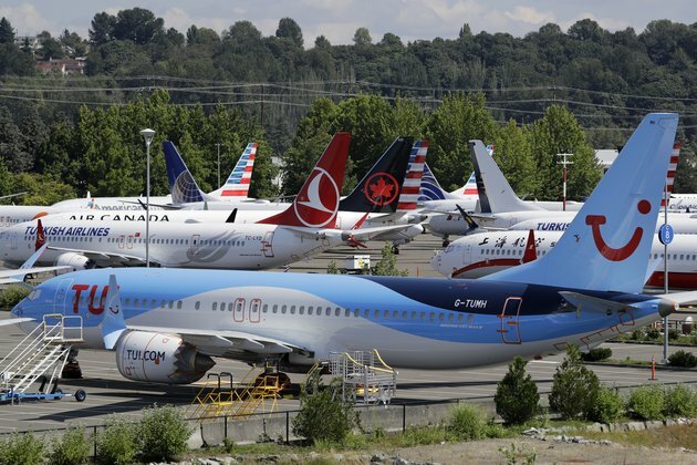 Boeing CEO: 737 MAX Could be &#039;Phased&#039; Back Into Service by Regulators