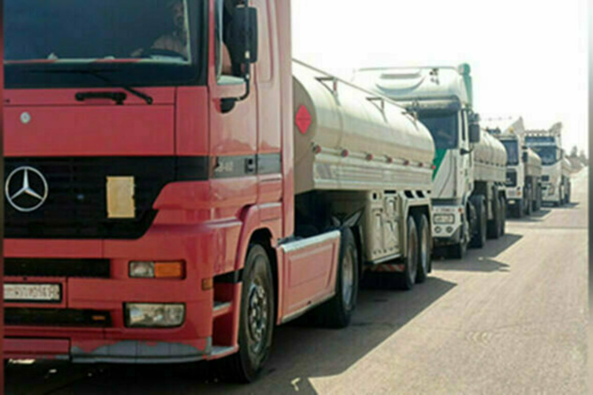 Sweida province receives a fuel convoy with 120,000 liters inside
