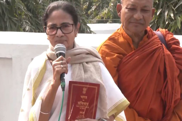 "They are threatening BLOs saying their jobs will be taken away": CM Banerjee