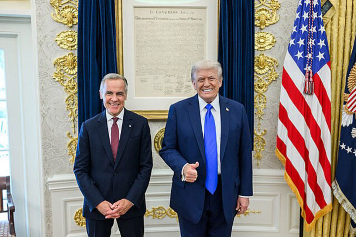 Trump warns Canada he will impose 50% tariff on aircraft sold in US