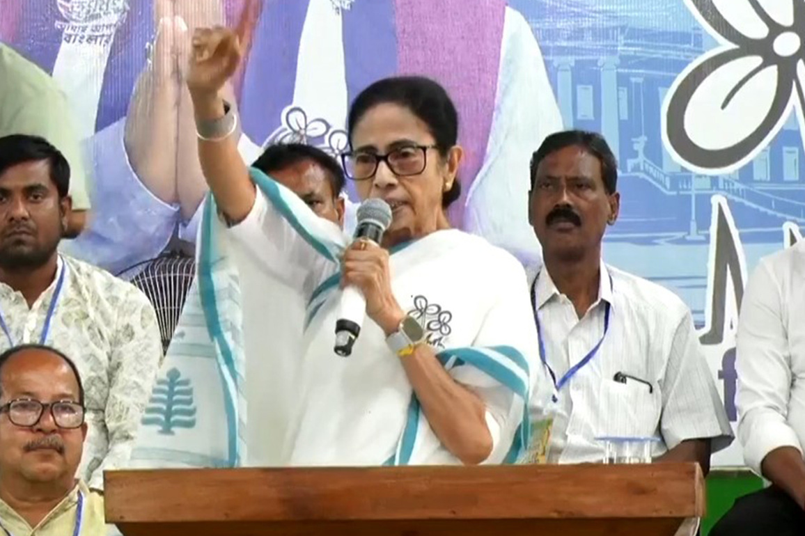 "The game is on": Mamata Banerjee blasts BJP over Malda incident, ECI transfers; urges 'broom protest' on Election Day