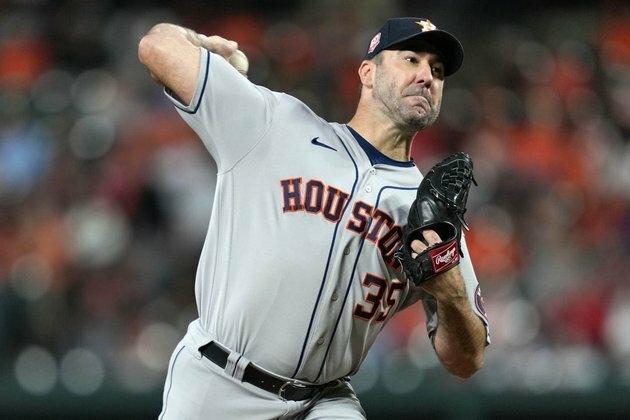 Astros aim to wrap up AL's No. 1 seed vs. D-backs