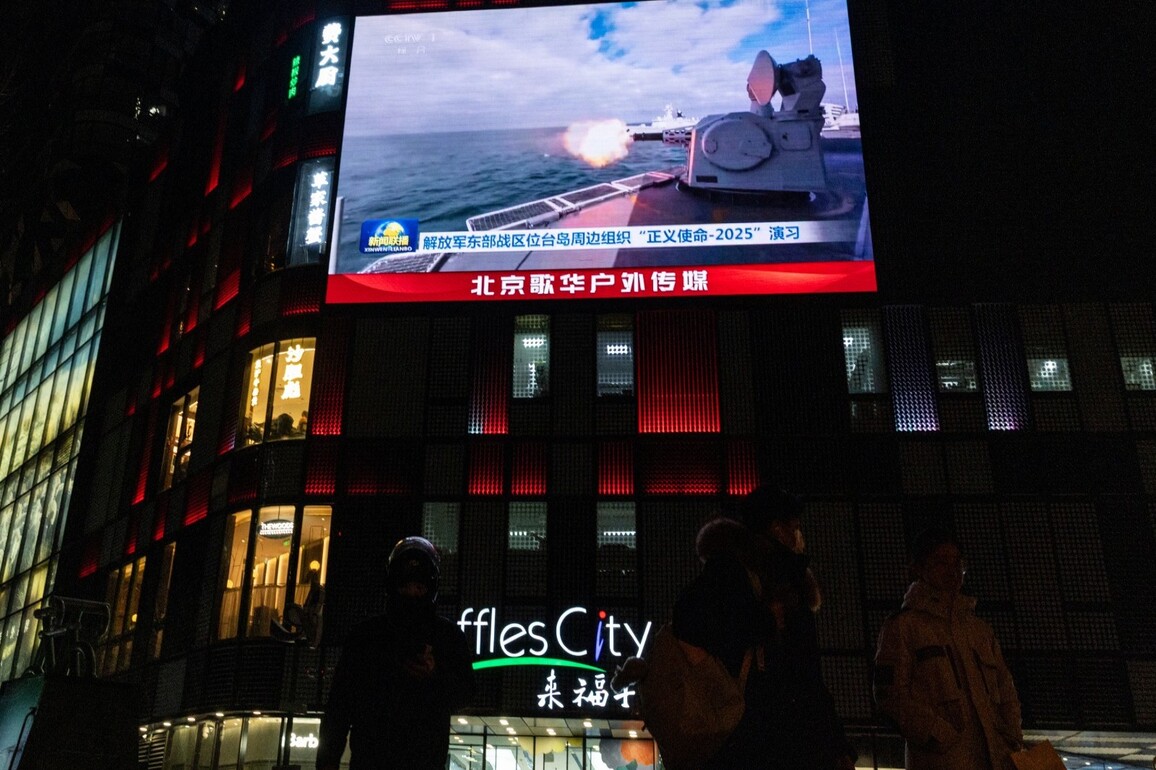 Taiwan detects 130 Chinese aircraft, nine 14 vessels around its territory