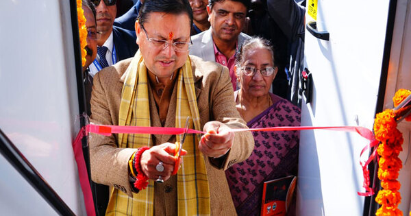 Uttarakhand CM flags off  Lab on Wheel to boost skill development