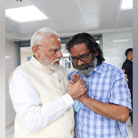 Jharkhand former CM Shibu Soren's demise: PM Modi pays homage at Delhi hospital, meets with grieving kin