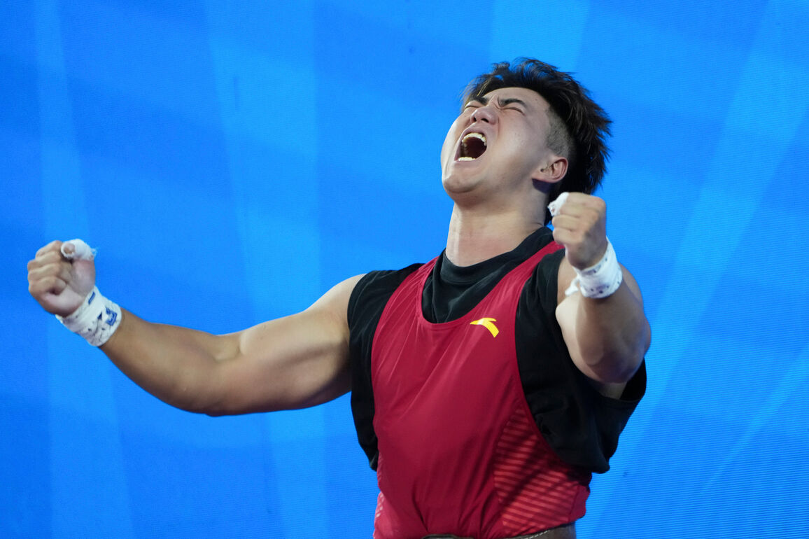 (SP)CHINA-15TH NATIONAL GAMES-WEIGHTLIFTING-MEN'S 96KG-FINAL (CN)