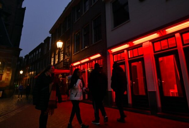 Amsterdam plans to move red light district