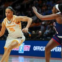 Women's Top 25 roundup: No. 3 UCLA pulls away from No. 11 UNC