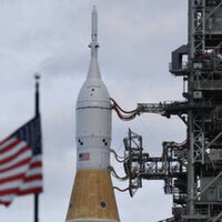 Why is America struggling to return to the moon?