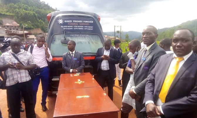 Uganda hands over body to Rwanda Uganda hands over body to Rwanda