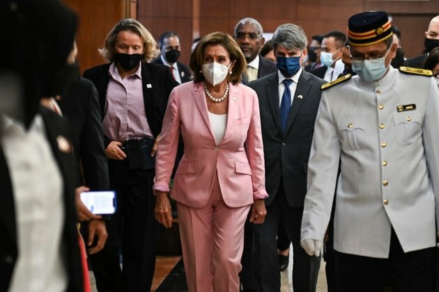 Pelosi Set to Visit Taiwan, Defying China