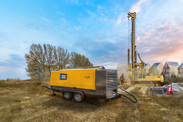 The X-Air+ 750-25, Atlas Copco’s latest innovation in its DrillAir family, is a portable air compressor compact enough to fit on a standard trailer yet robust enough to power through the toughest geothermal drilling projects