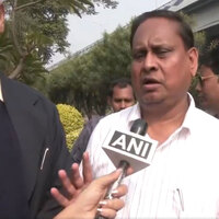 Humayun Kabir drops Nisha Chaterjee as assembly poll candidate over "viral video"; Social media influencer accuses him of polarization