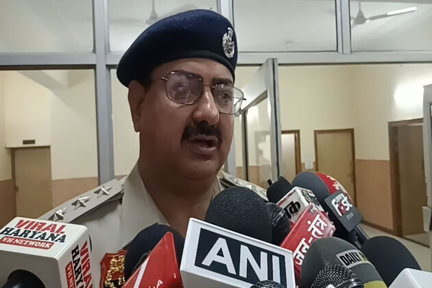 US deports 54 Haryana men, police probe 'Donkey Route' trail