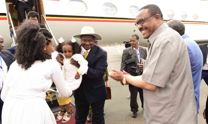 Museveni blames chiefs for loss of Africa's sovereignty Museveni blames chiefs for loss of Africa's sovereignty