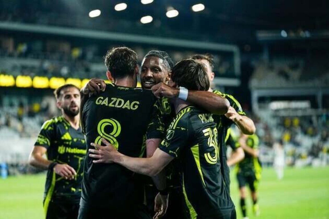 After weather delay, Crew defeat Galaxy for first home win of season