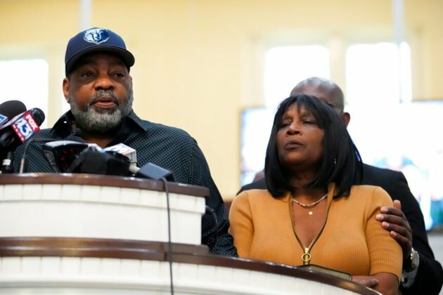 Parents of Tyre Nichols Call for Peaceful Protests in Memphis