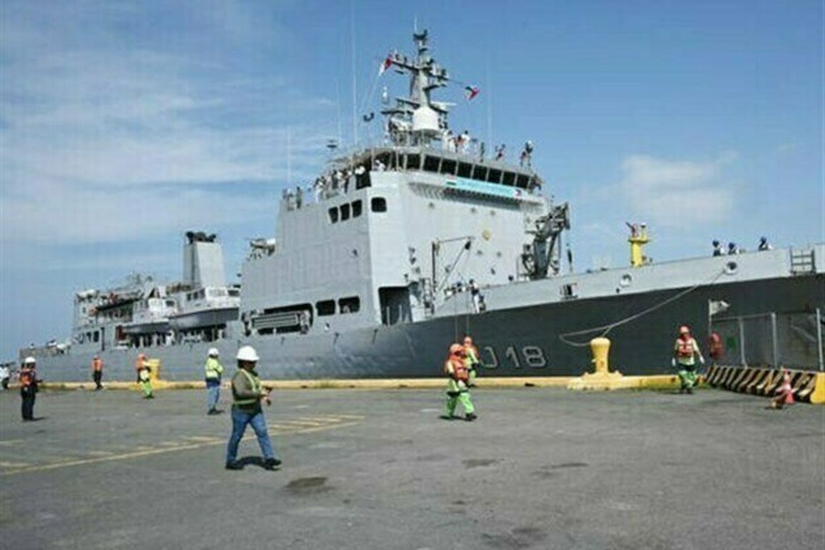 Philippine, Indian Navies Begin First Joint South China Sea Patrols