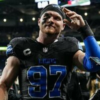 Reports: Lions' Aidan Hutchinson lands $180M extension