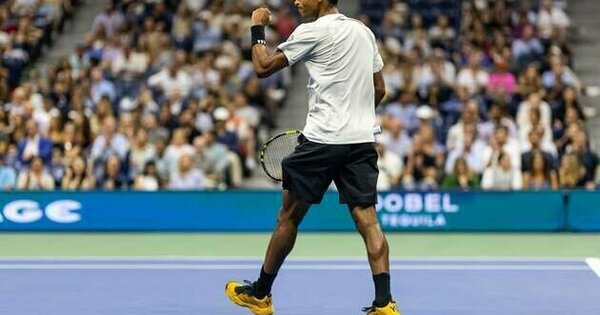 Felix Auger-Aliassime joins Jannik Sinner in Nitto ATP Finals semis