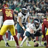 Contending for the NFC's No. 2 seed, Eagles seek familiar sweep of Commanders
