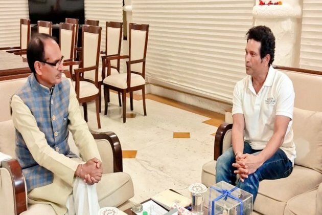 Sachin Tendulkar meets Madhya Pradesh CM in Bhopal