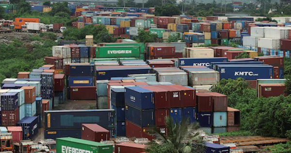 US signals "positive developments" in trade talks with India