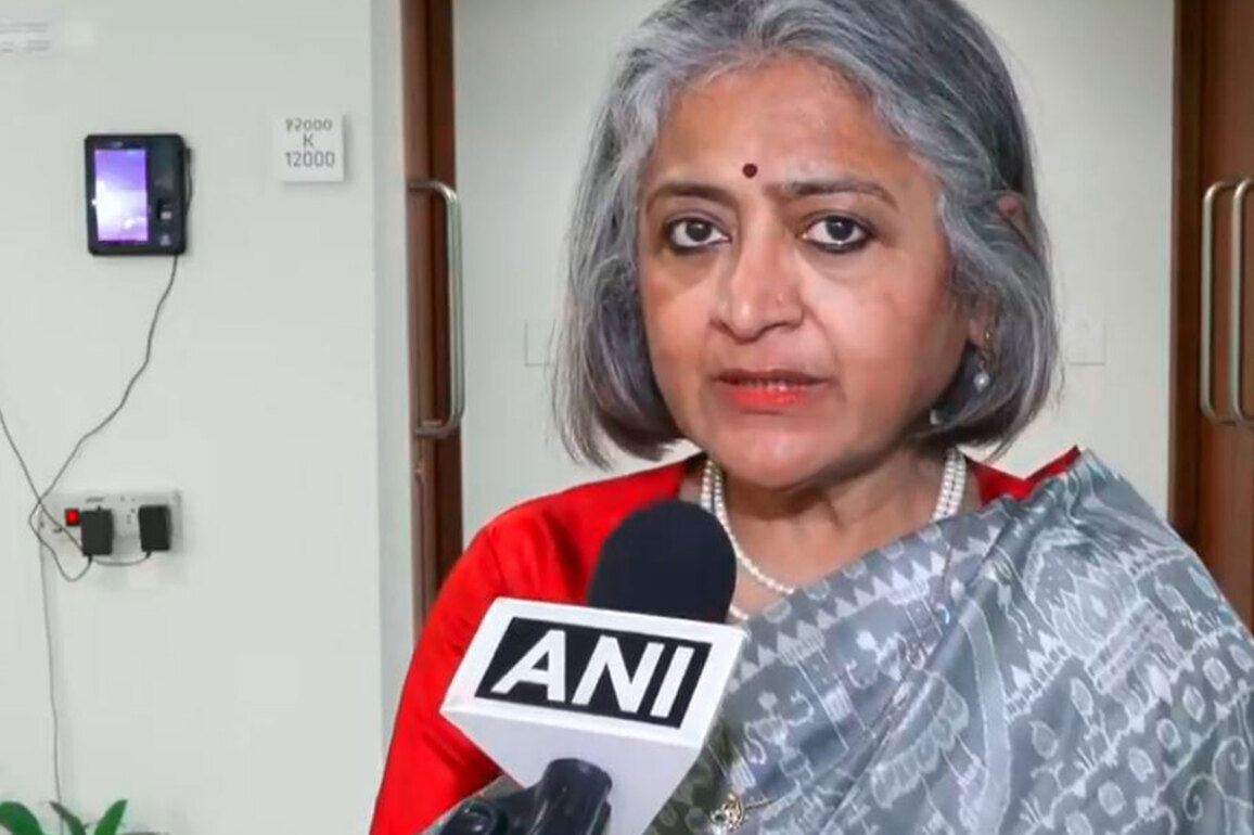 "Very important to bring this vaccine": Delhi's Safdarjung Hospital celebrates introduction of HPV vaccine to combat cervical cancer