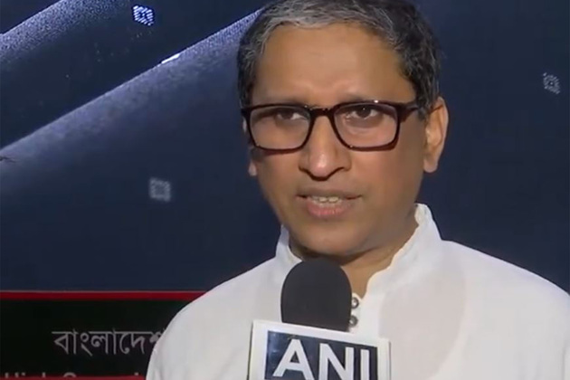 Bangladesh High Commissioner to India Riaz Hamidullah highlights traditional handloom weaves at New Delhi event