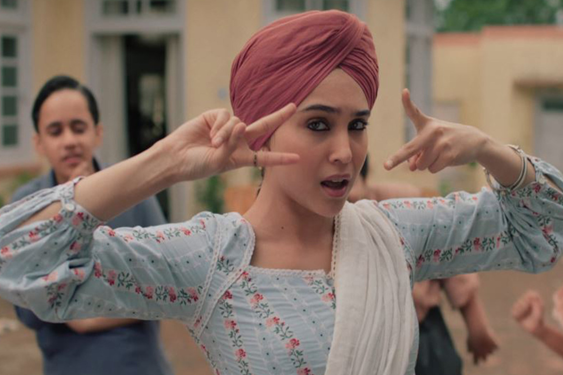 Sharvari steal hearts with her adorable dance in turban from 'Main Vaapas Aaunga' new track 'Maskara'