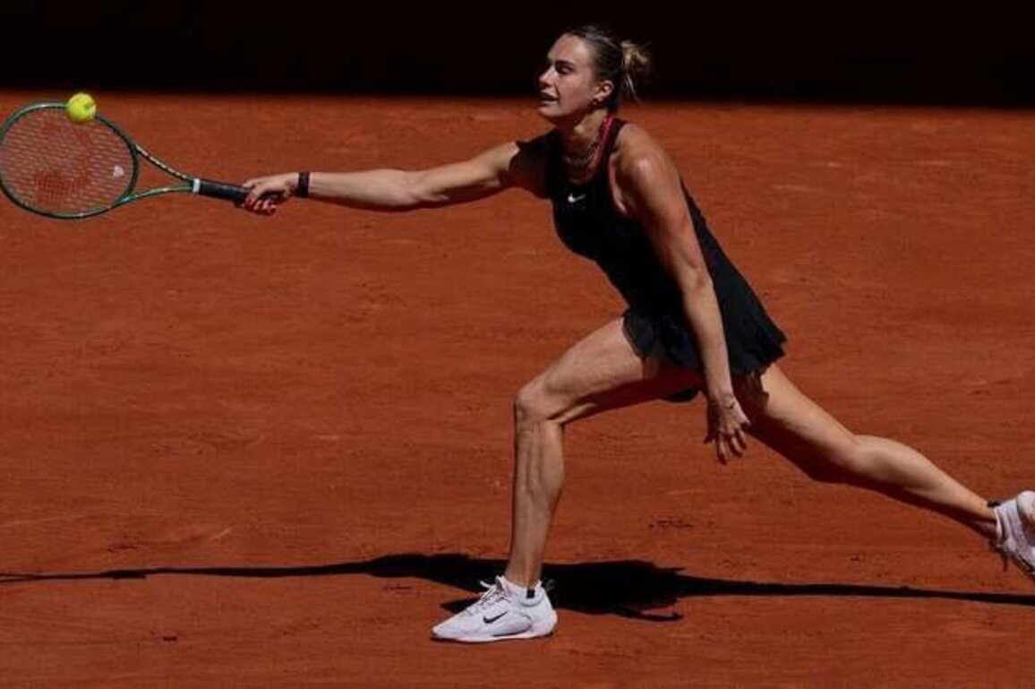 Aryna Sabalenka, Coco Gauff charge into French Open 3rd round