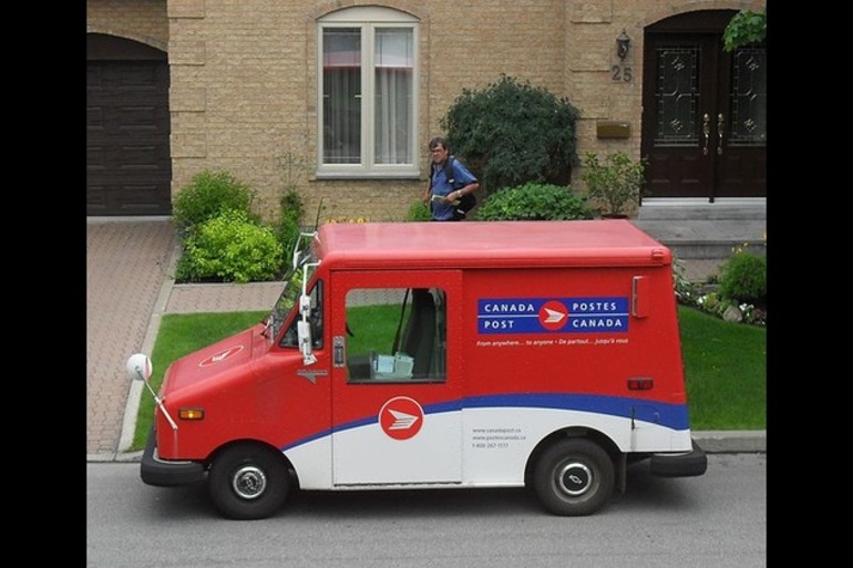 FedEx, UPS step up as Canada Post loses market share in strikes