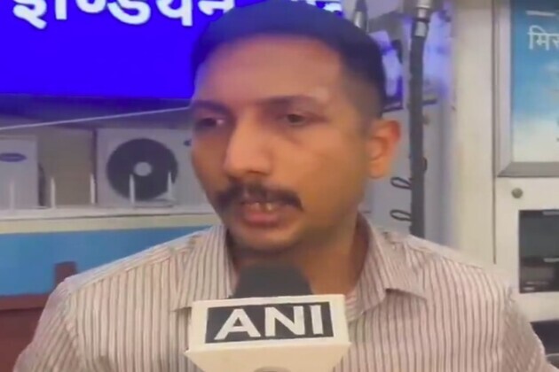 "There is no shortage of any kind": Lucknow DM advises public not to hoard fuel