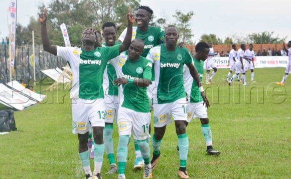 Abazannyi ba Onduparaka nga bajaganya mukikopo kya Super 8 ku ntan Abazannyi ba Onduparaka nga bajaganya mukikopo kya Super 8 ku ntan